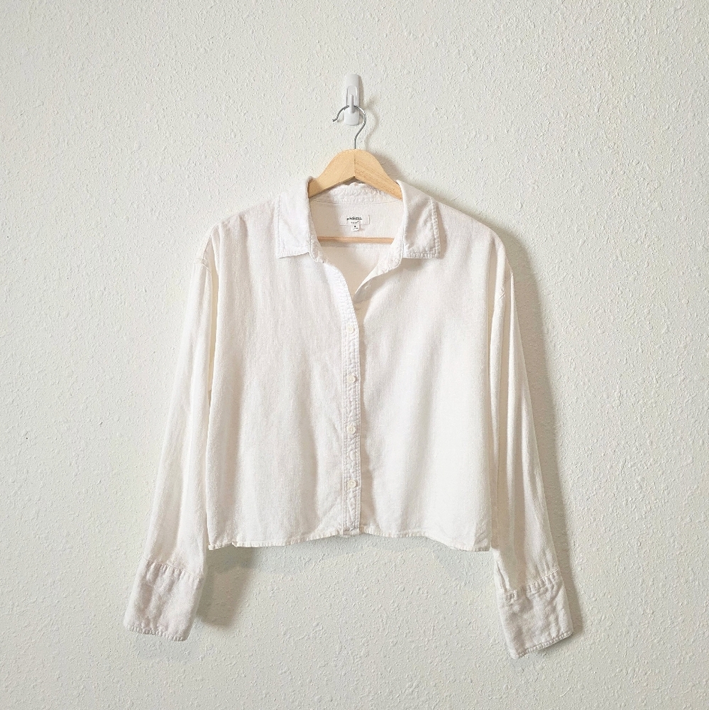 Women's Weekend White Button Down Shirt - size Small